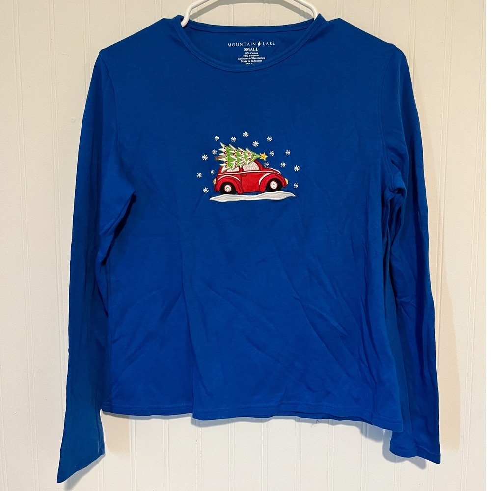 Mountain Lake Top Women Small Blue Christmas Tree Car Long Sleeve Shirt